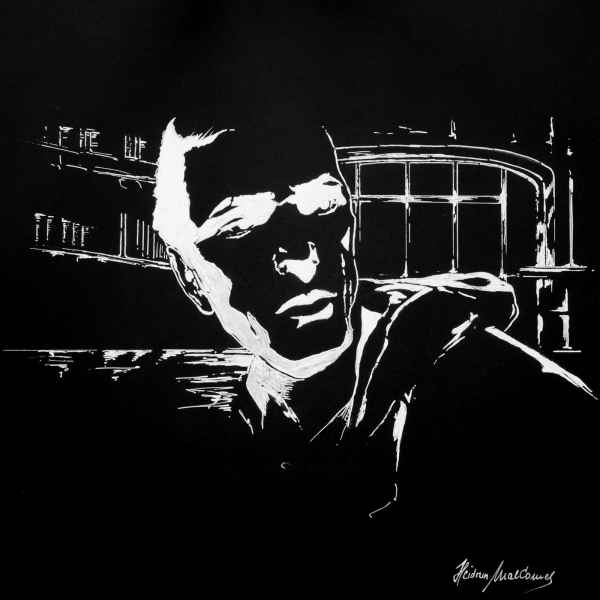 sa 09 Heidrun MalComes MANN WITH HOODY